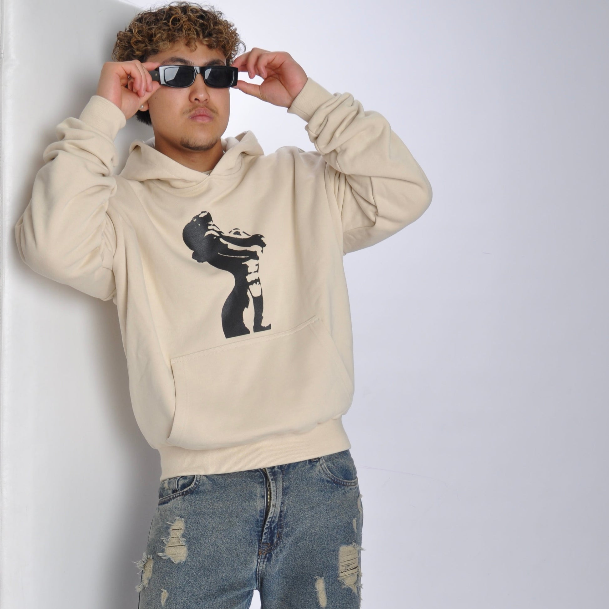 PALEKANA W HOODIE